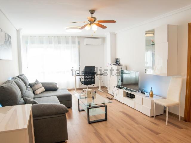 Piso en alquiler en Tomelloso, Ciudad Real