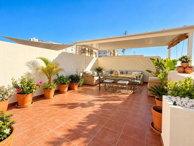Ático en alquiler en Torrox, Málaga