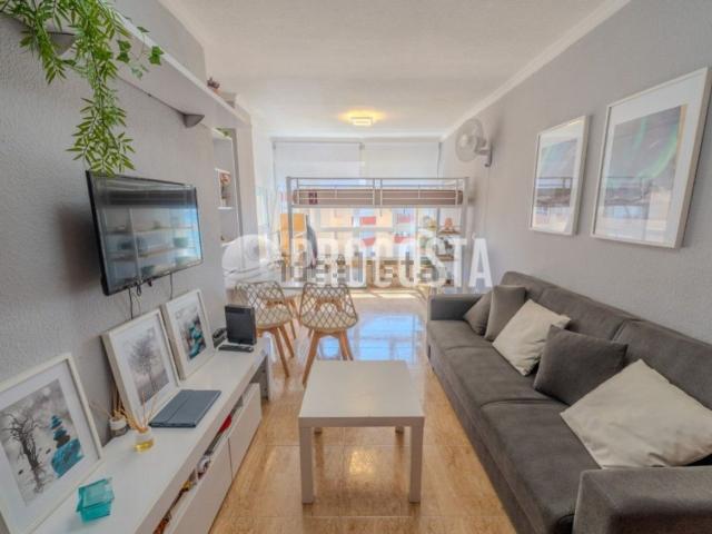 Piso en venta en Castillo Bajo-Conejito, La Axarquía