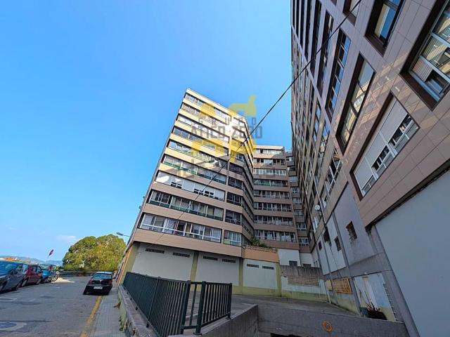 Piso en venta en Lavadores, Vigo