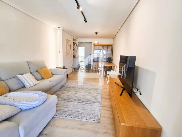 Piso en venta en Lavadores, Vigo