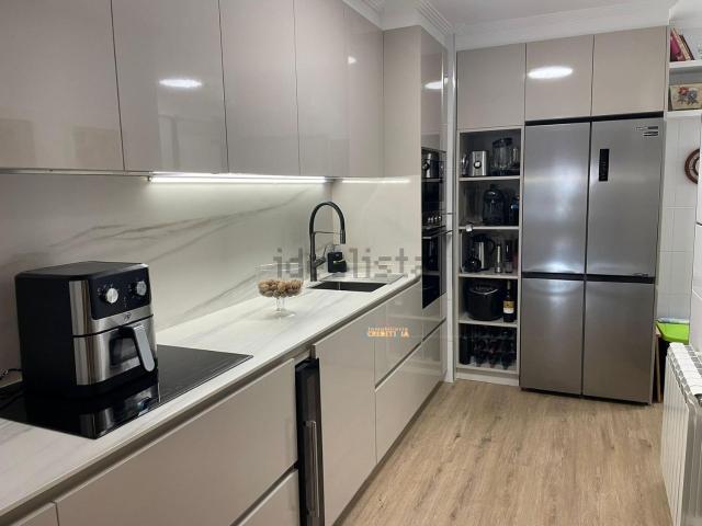 Piso en venta en Teis, Vigo