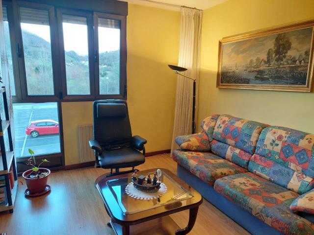 Piso en venta en Mieres, El Siirru (Uxo)