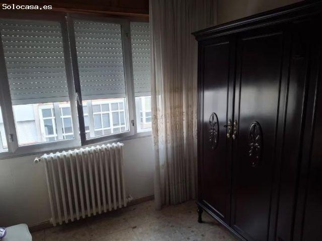 Piso en venta en As Lagoas, Ourense