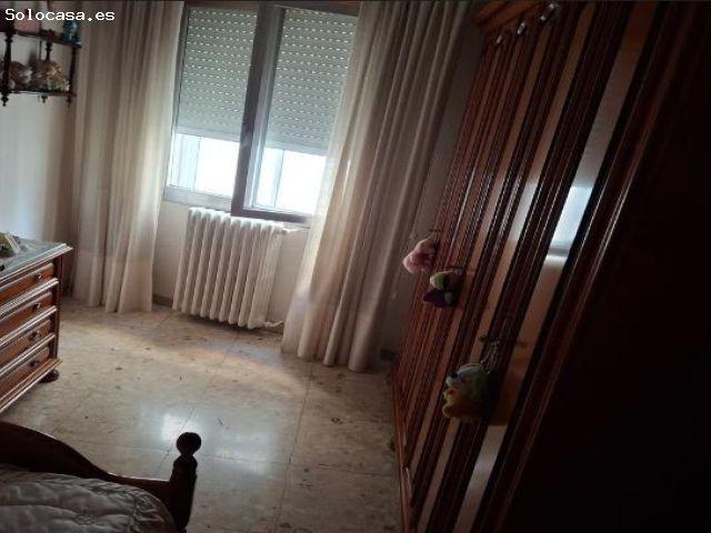 Piso en venta en As Lagoas, Ourense