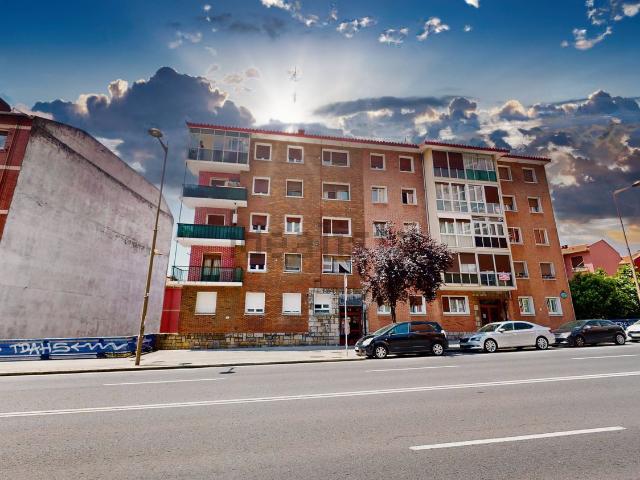Piso en venta en Bilbao, Uribarri