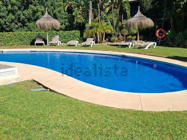 Piso en venta en La Carolina, Costa del Sol Occidental