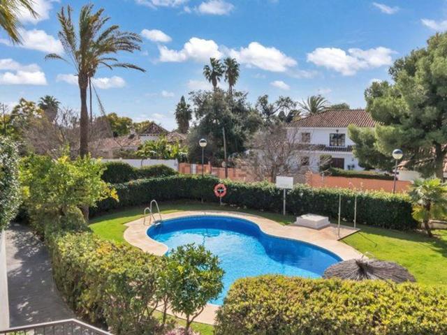 Piso en venta en La Carolina, Costa del Sol Occidental