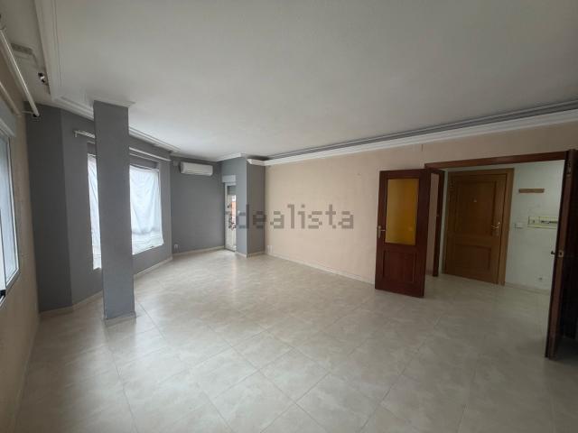 Piso en venta en Valdepeñas, Ciudad Real