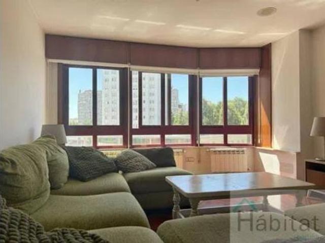Piso en venta en Catro Camiños, A Coruña