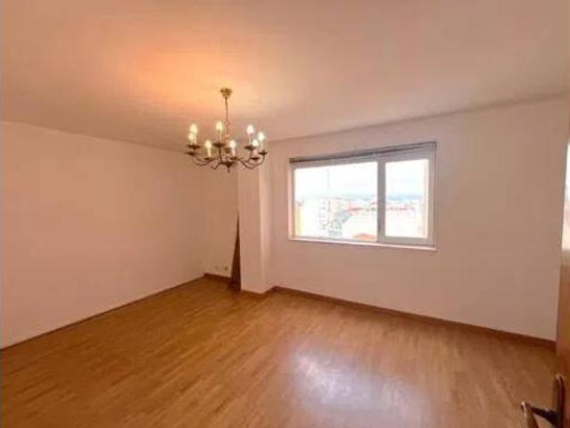 Piso en venta en Sagrada Familia, A Coruña