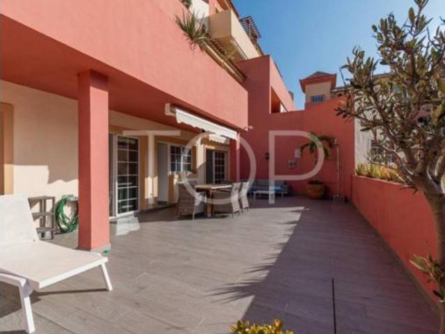 Piso en venta en Playas del Duque, Adeje