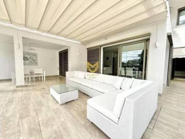 Piso en venta en La Caleta, Adeje