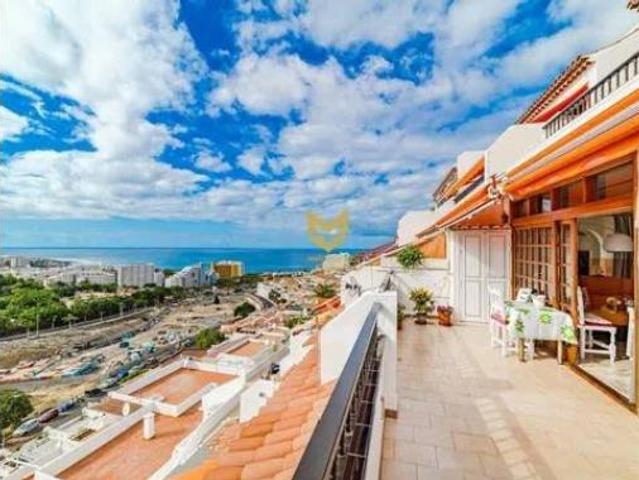 Piso en venta en San Eugenio Alto, Adeje