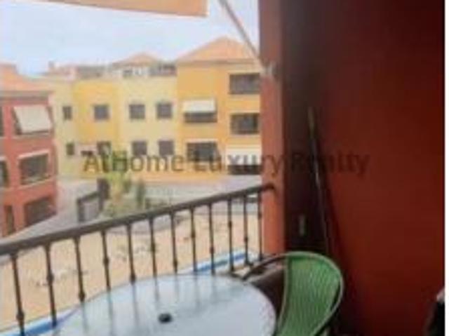 Piso en venta en Los Olivos, Adeje