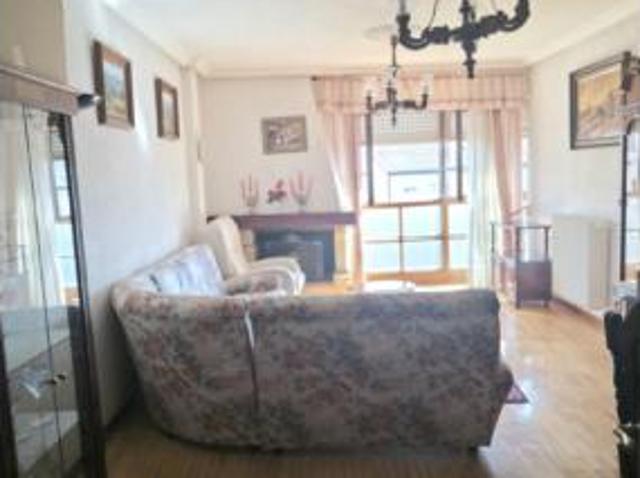 Piso en venta en Barrio de Jóse Gómez Briz, Aguilar De Campoo