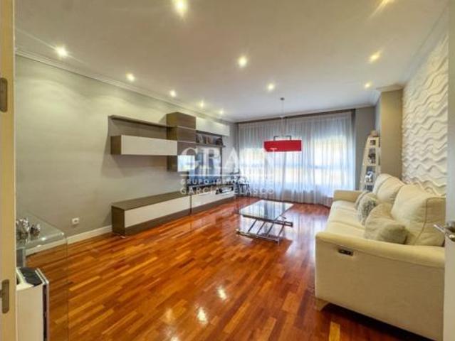 Piso en venta en Distrito 4, Albacete