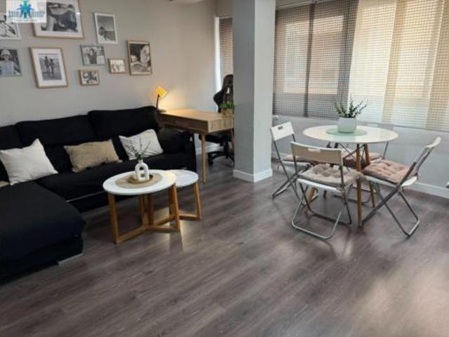 Piso en venta en Distrito 2, Albacete