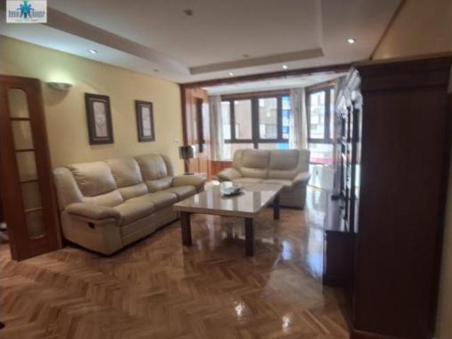 Piso en venta en Distrito 2, Albacete