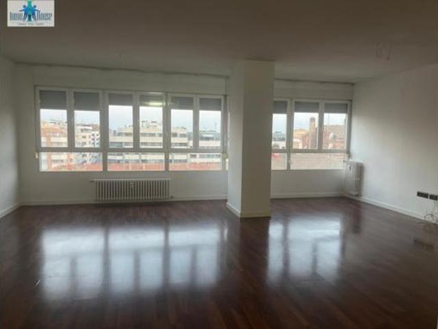 Piso en venta en Distrito 3, Albacete