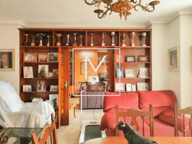 Piso en venta en Distrito 4, Albacete