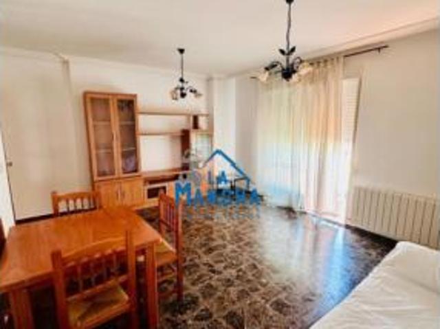 Piso en venta en Distrito 2, Albacete