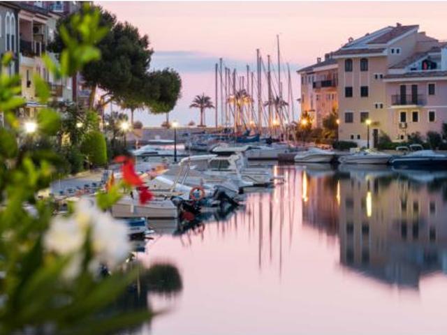 Piso en venta en Port Saplatja, l'Horta Nord