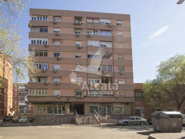 Piso en venta en Distrito V, Alcalá De Henares