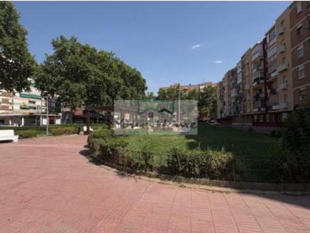 Piso en venta en Distrito V, Alcalá De Henares