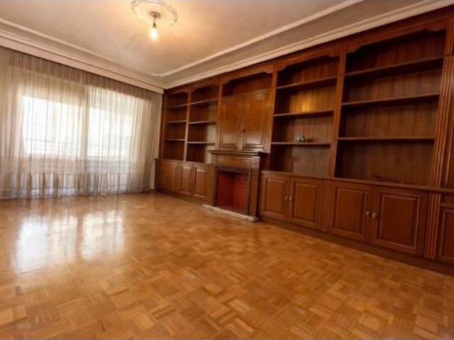 Piso en venta en Distrito II, Alcalá De Henares