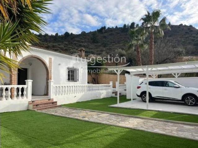 Piso en venta en Alcaucín