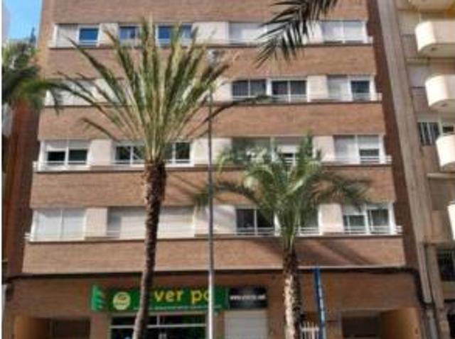 Piso en venta en Alicante, Nostra Senyora de Gràcia Piso en venta en Alicante, Nostra Senyora de Gràcia