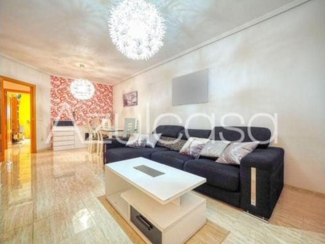 Piso en venta en Alicante, Valencia