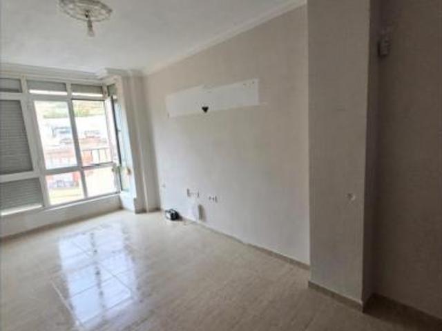 Piso en venta en Almedina, Almería