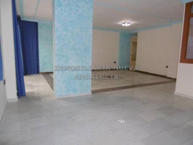 Piso en venta en Oliveros, Almería