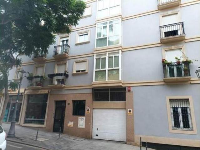 Piso en venta en Almedina, Almería