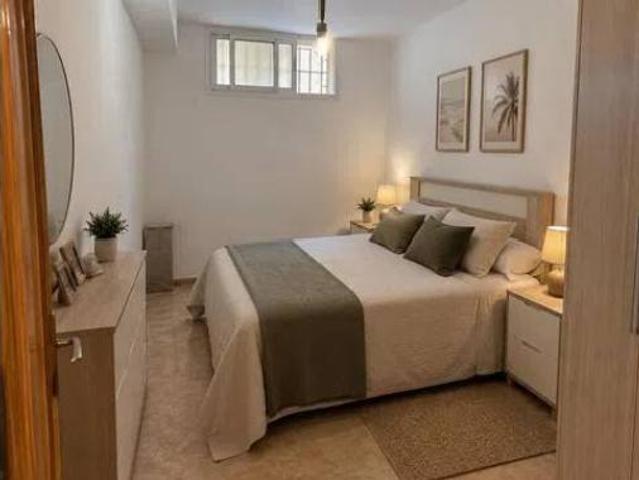 Piso en venta en El Zapillo, Almería