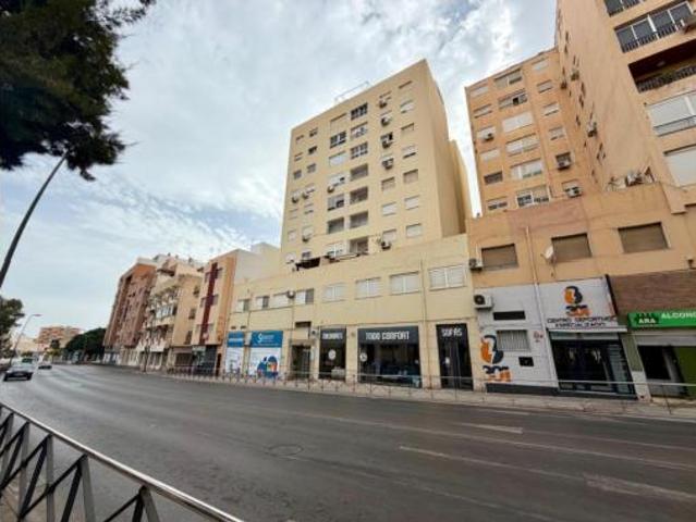 Piso en venta en Regiones Devastadas, Almería