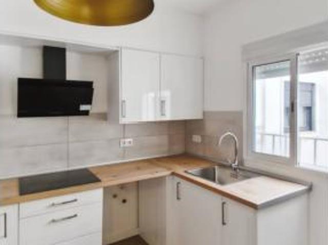 Piso en venta en San Luis, Almería