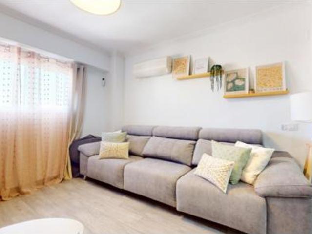 Piso en venta en Las Cuevas de San Joaquín, Almería