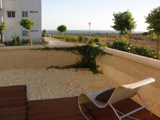 Piso en venta en Retamar, Almería
