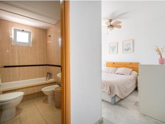 Piso en venta en Retamar, Almería