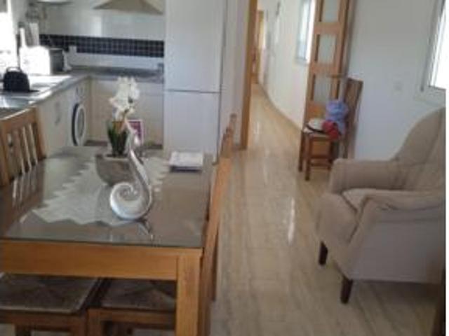 Piso en venta en Almogía