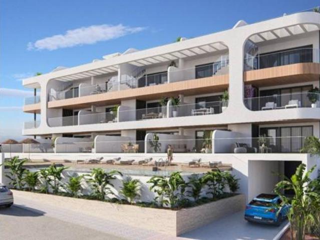 Piso en venta en El Saladar, el Baix Segura / La Vega Baja