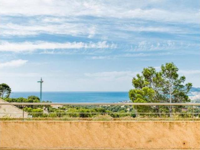Piso en venta en la Marina Baixa, Valencia