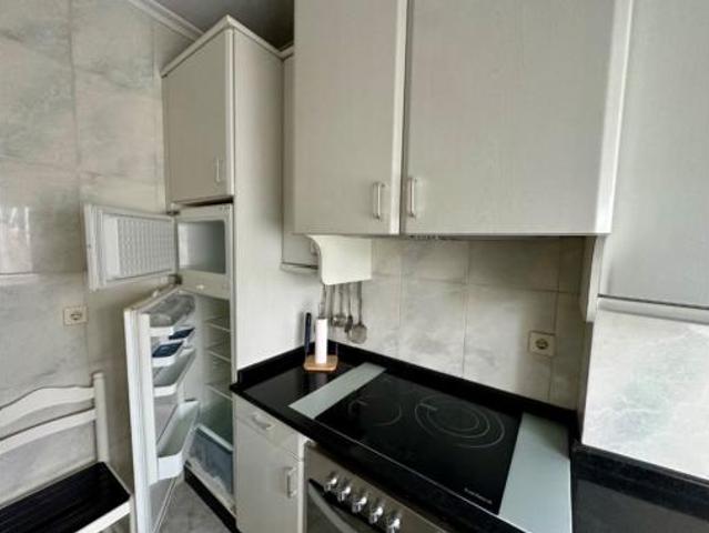 Piso en venta en Ares, Ferrol