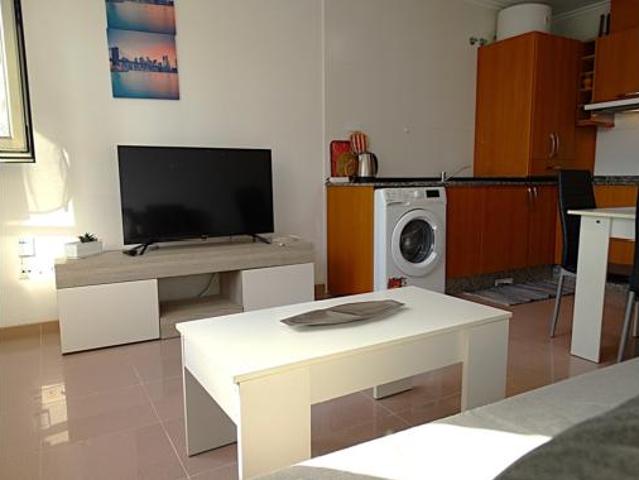 Piso en venta en Ares, Ferrol