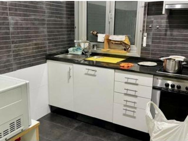 Piso en venta en Ares, Ferrol