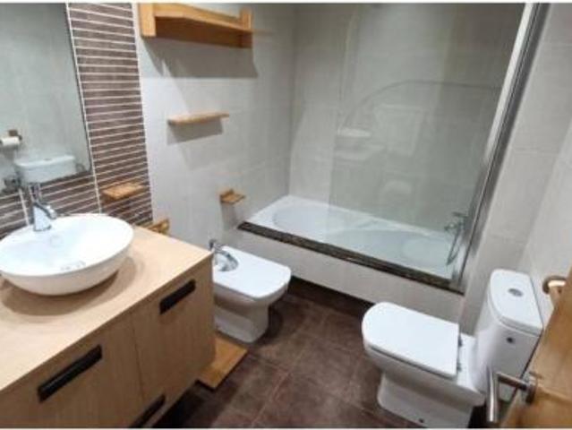 Piso en venta en Ares, Ferrol
