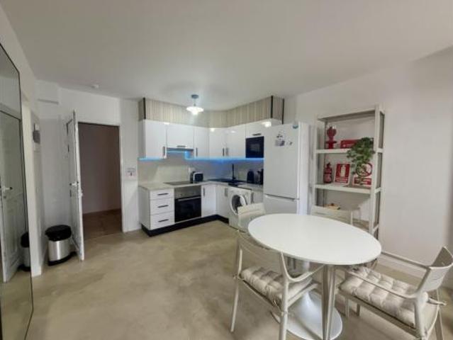 Piso en venta en Los Cristianos, Arona